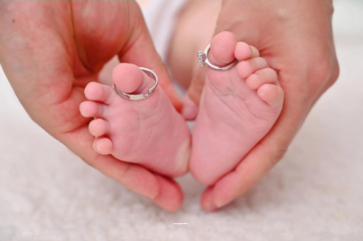瑞安孕妇六个月肚子多大